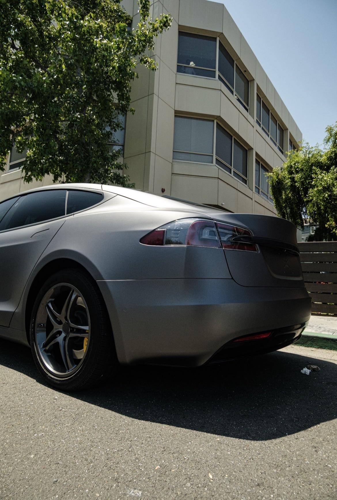 Tesla Model S — Vinyl wrap